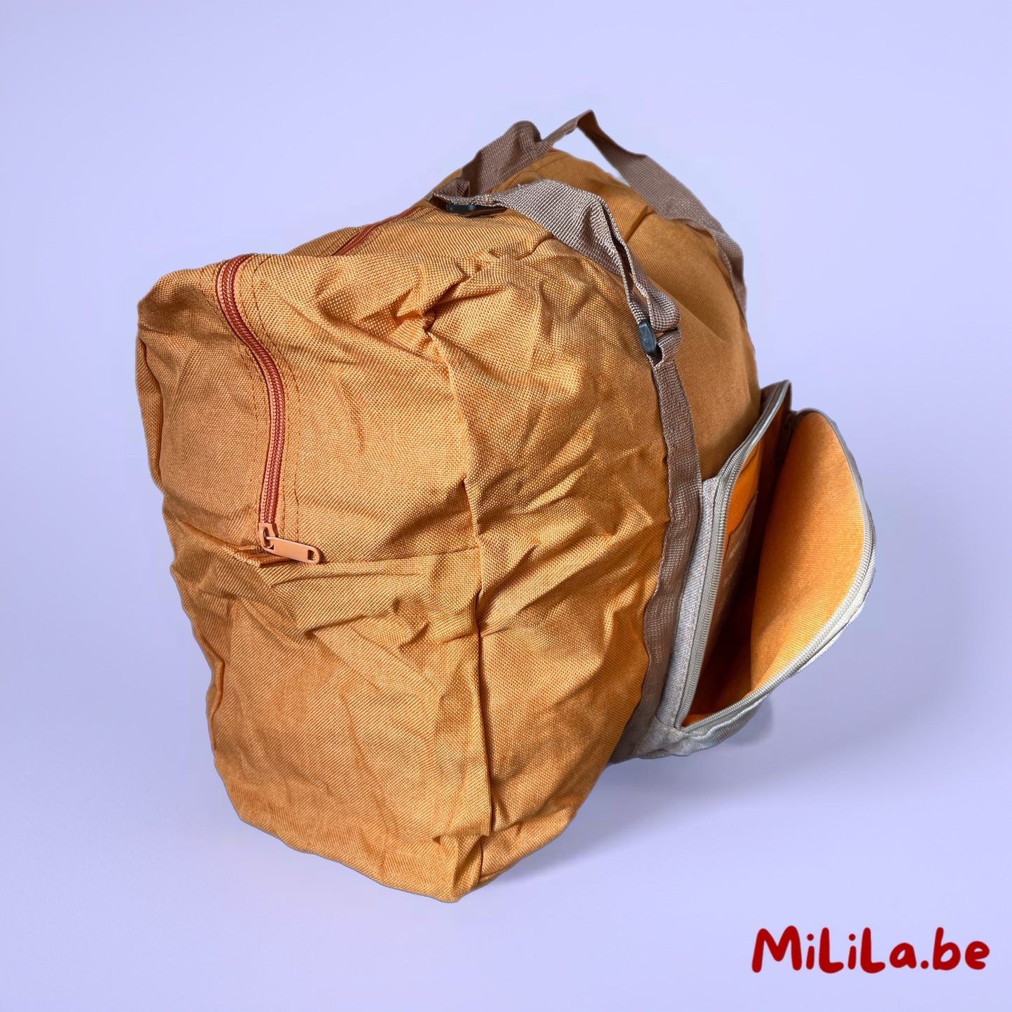 Duffelbag gebruikt als weekendtas tijdens reis