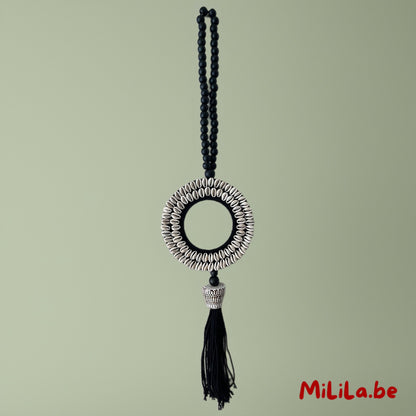 Decoratieve tassel van schelpen en katoenkoord handgemaakt in Bali