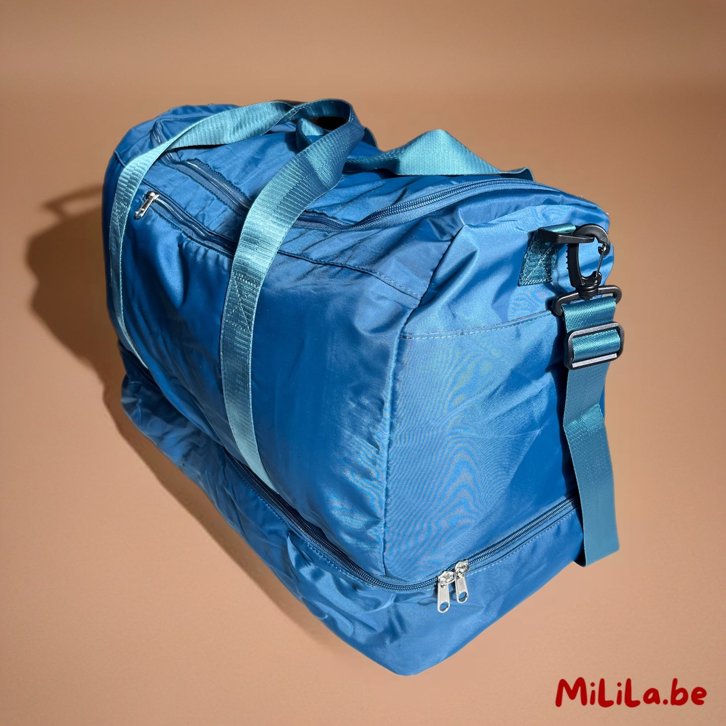 MiLiLa weekendtas in peacock blue — lichtgewicht en stijlvol voor weekendtrips.